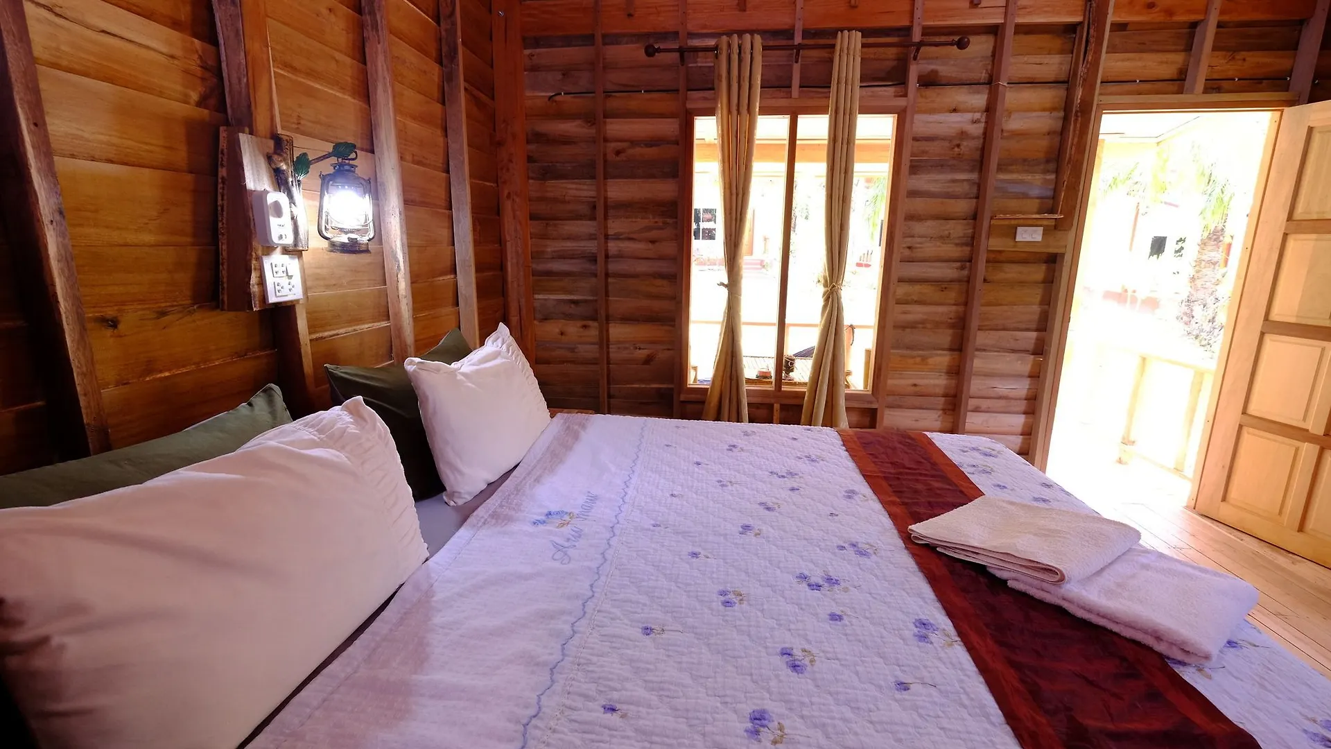 Hotel Mada Lanta Mai Keaw Ko Lanta Thailand