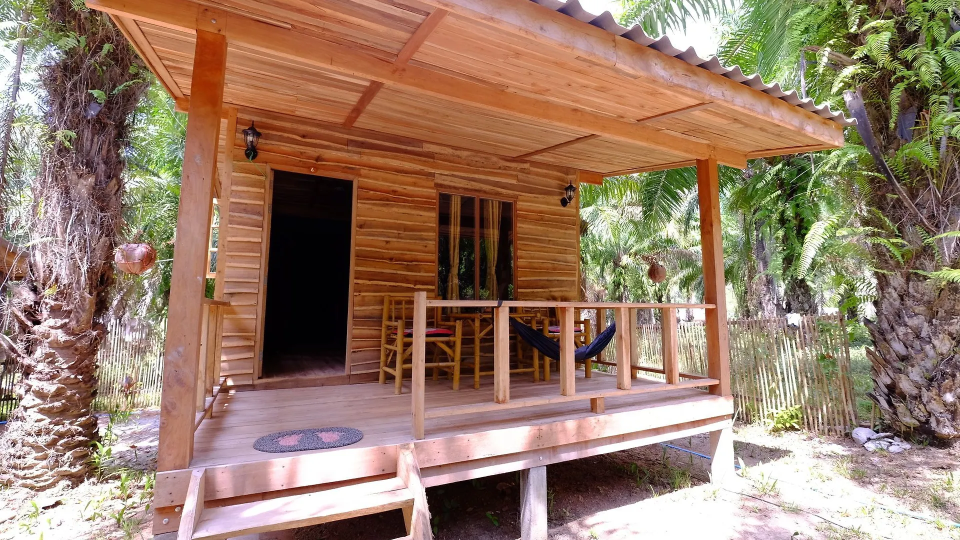 Hotel Mada Lanta Mai Keaw Ko Lanta